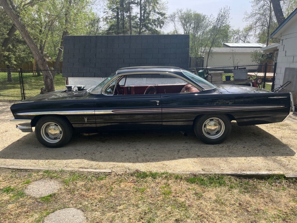 Ralph-Thomas-1961-Pontiac-Parisi